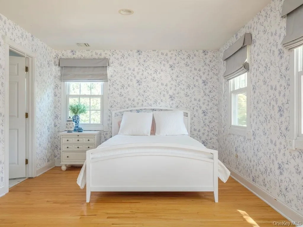 10947 N Bayview Road, Southold, New York, United States. - Photo 30