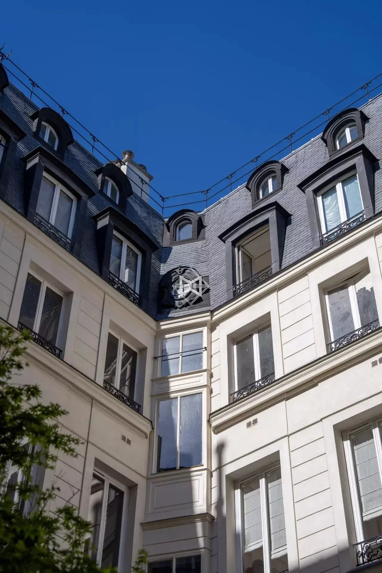Paris, Île-de-France, France. - Photo 9