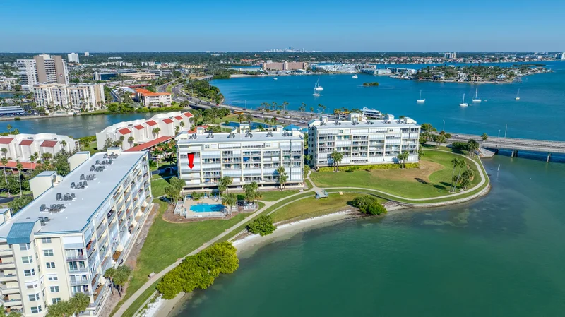 7872 Sailboat Key Blvd S #306, South Pasadena, FL 33707, St. Petersburg, Florida, United States. - Photo 32