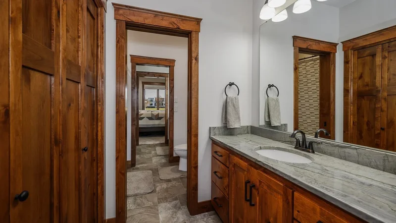 6209 Misty Waters Drive, Bismarck, ND 58503, Bismarck, North Dakota, United States. - Photo 37