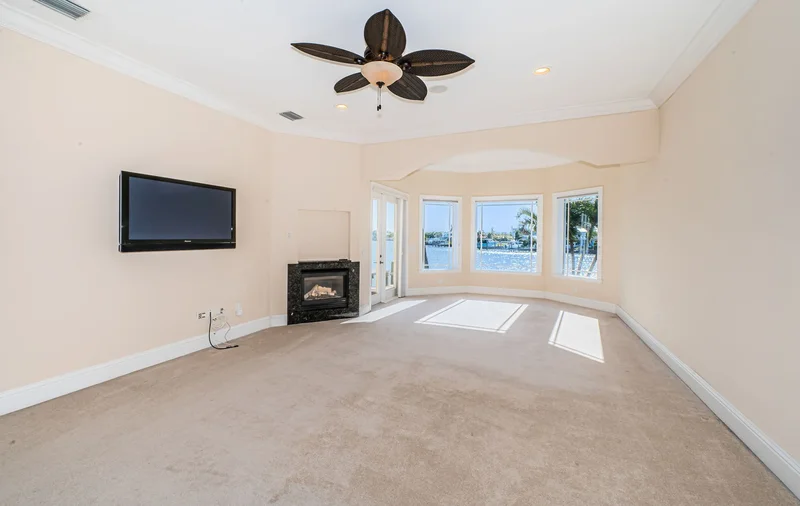 7986 9th Ave S, St Petersburg, FL 33707, St. Petersburg, Florida, United States. - Photo 29