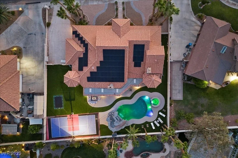 2110 Americas Cup Circle, Las Vegas, Nevada, United States. - Photo 62