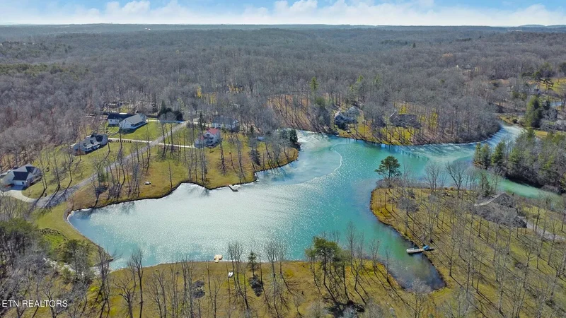 565 Grassland Rd, Crossville, TN 38572, Crossville, Tennessee, United States. - Photo 46