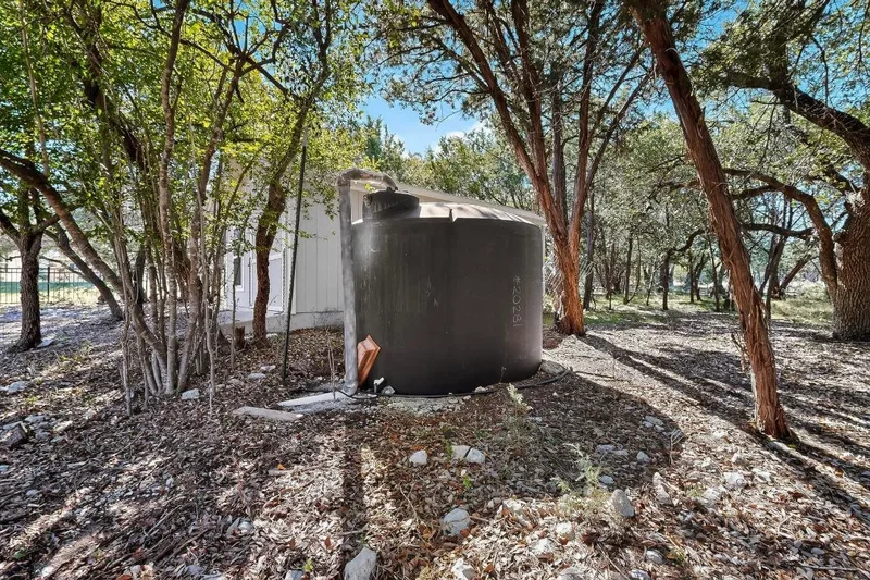121 Quarry Park Cove, Liberty Hill, TX 78642, Liberty Hill, Texas, United States. - Photo 17