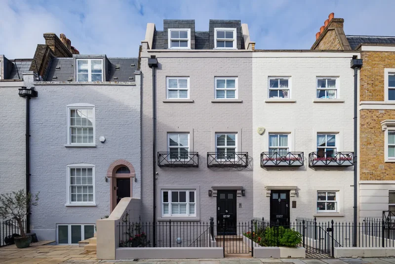 South End Row, London, W8, London, England, United Kingdom. - Photo 18