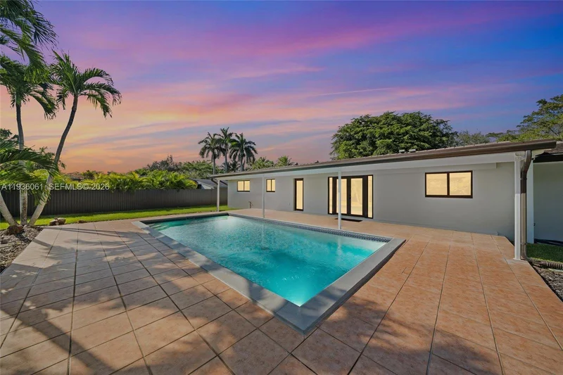 8360 SW 148th Dr, Palmetto Bay, FL 33158, Coral Gables, Florida, United States. - Photo 19