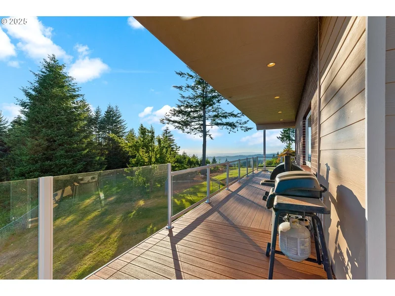 30609 NE SPUD MOUNTAIN RD, Camas, WA 98607, Camas, Washington, United States. - Photo 14