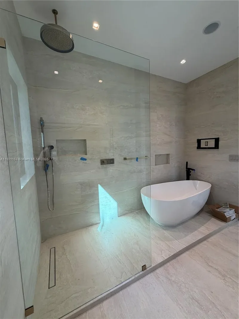 1380 Hollywood Blvd, Hollywood, Florida, United States. - Photo 30