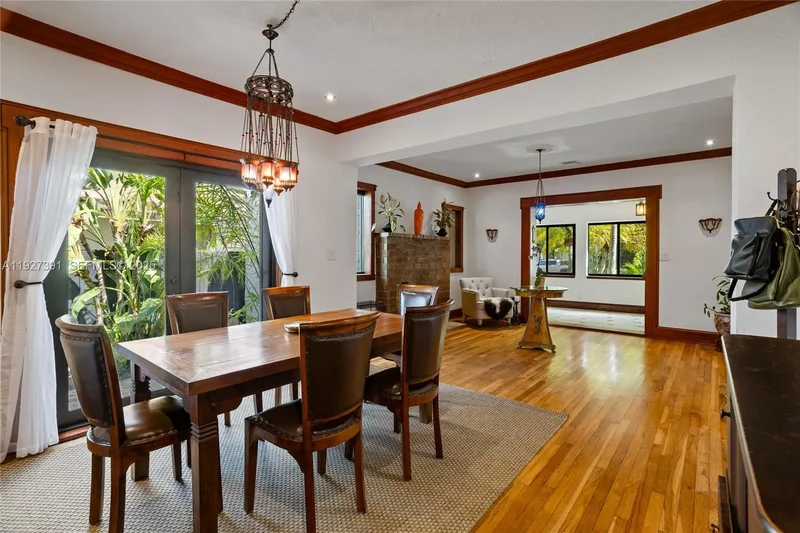 452 SW 21st Rd, Miami, Florida, United States. - Photo 37
