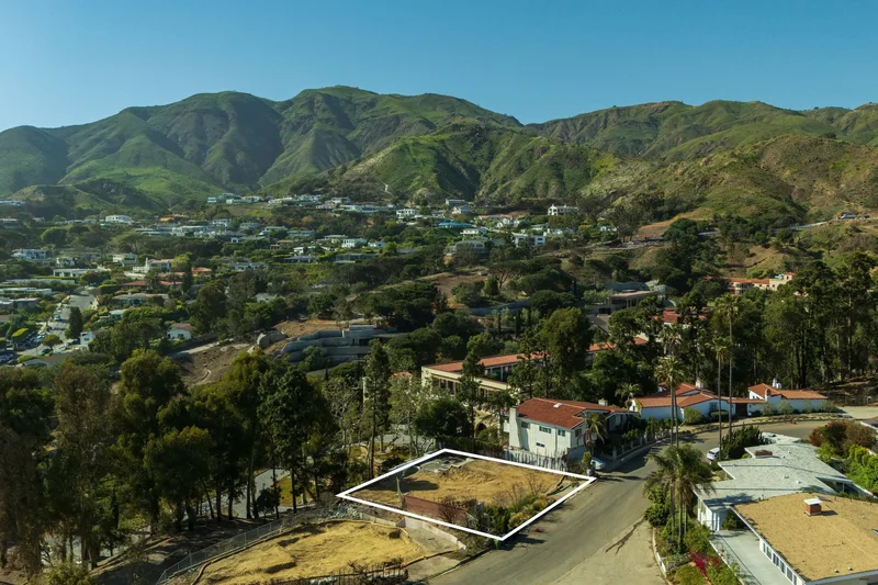 17941 Tramonto Drive , Pacific Palisades, CA 90272, Los Angeles, California, United States. - Photo 6
