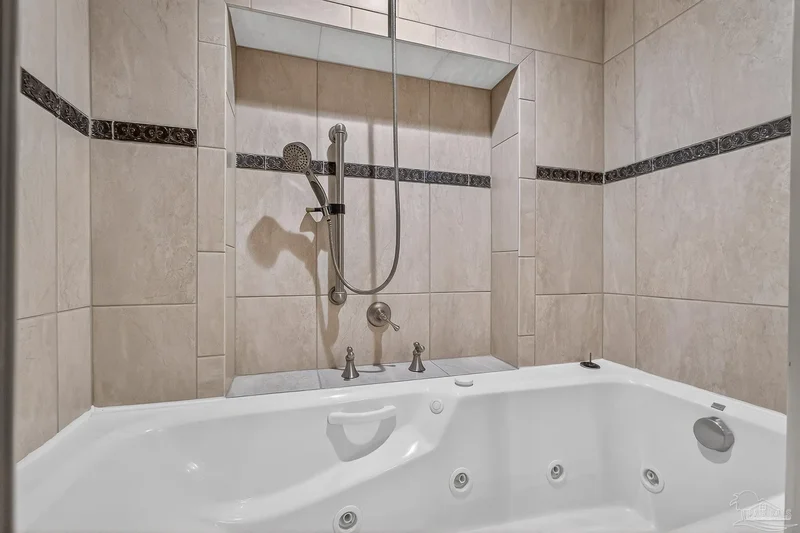 1600 Via Deluna Dr , W808, Pensacola Beach, FL 32561, Gulf Breeze, Florida, United States. - Photo 22