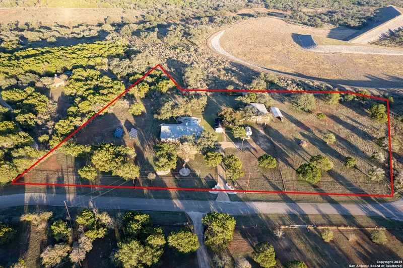 13035 Tonne Dr E, New Braunfels, TX 78132, New Braunfels, Texas, United States. - Photo 45