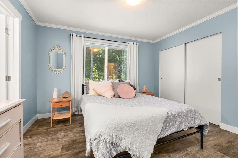 1751 Blower Rd, Sechelt, BC V7Z 0A6, Sechelt, British Columbia, Canada. - Photo 5
