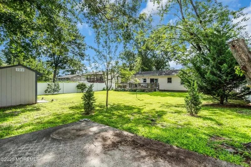 3 Bedrooms Single Family Detached