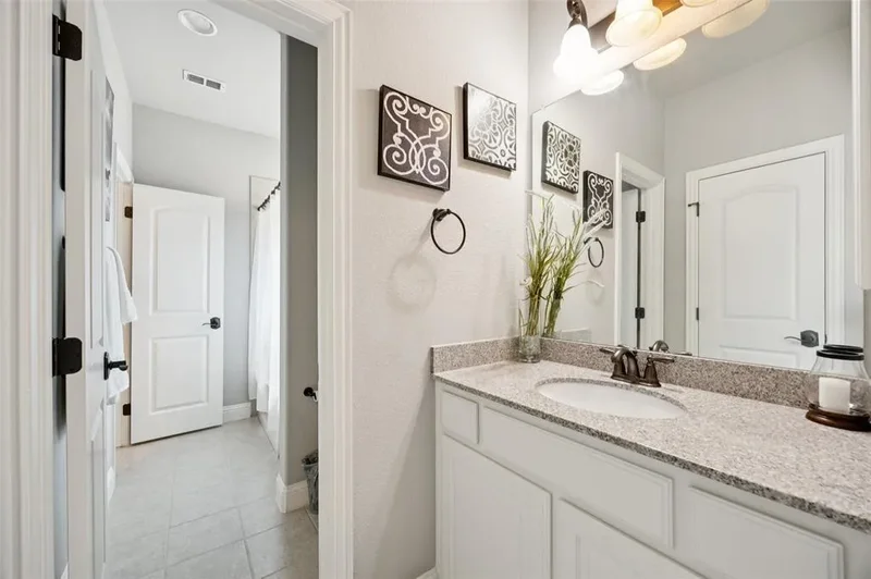 3426 Wingren Drive, Irving, Texas, United States. - Photo 5