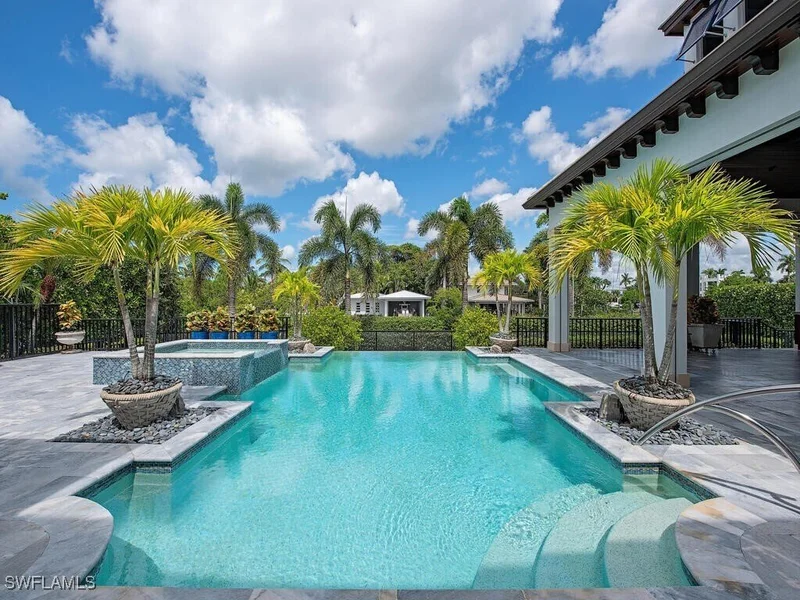 605 Galleon Drive, Naples, Florida, United States. - Photo 19