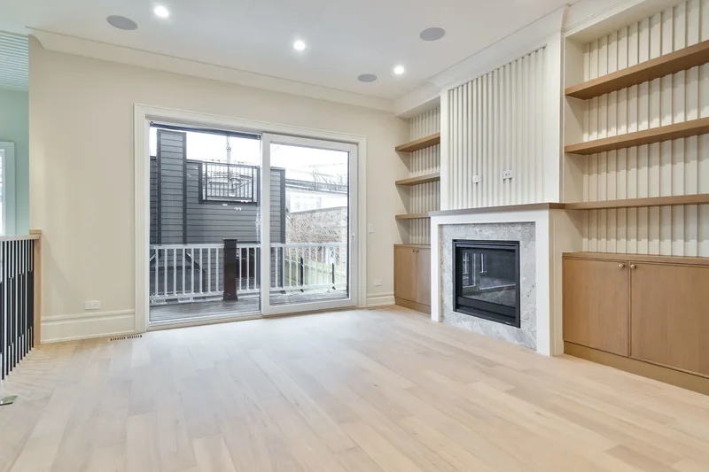 3723 N Oakley Avenue, Chicago, Illinois, United States. - Photo 14