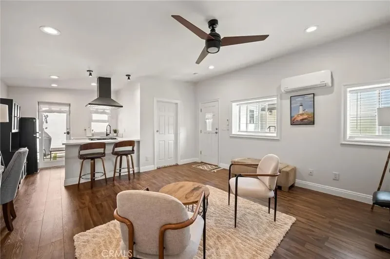 3345 Oakhurst Avenue, Los Angeles, California, United States. - Photo 23