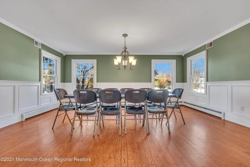 2323 Vermont Avenue, Toms River, New Jersey, United States. - Photo 19