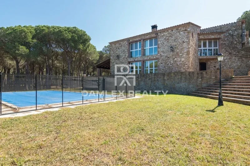 Masia 1 km from the beaches of Calella de Palafrugell, Costa Brava.