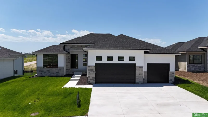 5408 N 212 Street, Elkhorn, NE 68022, Omaha, Nebraska, United States. - Photo 9