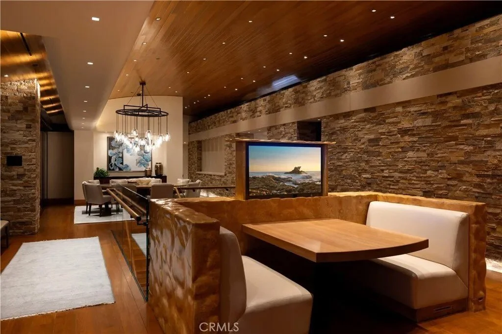 2526 Riviera Drive, Laguna Beach, California, United States. - Photo 34