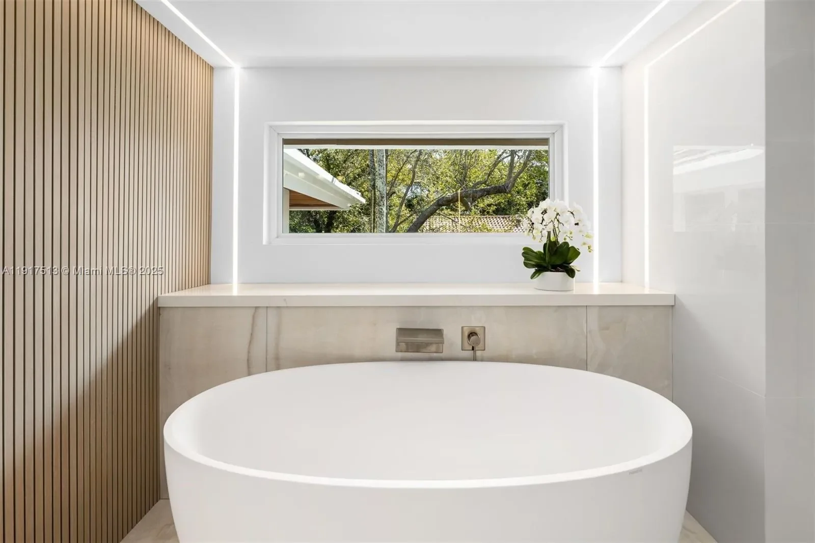 7150 W Lago Dr, Miami, Florida, United States. - Photo 26
