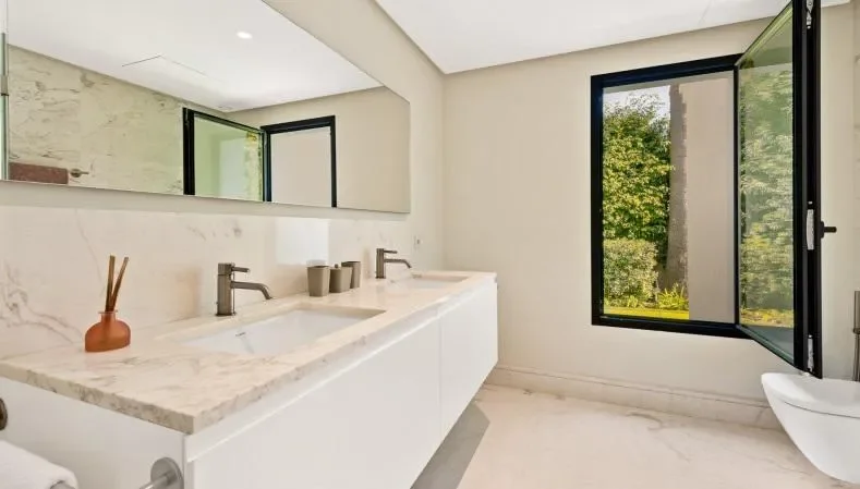 Gallery photo 11