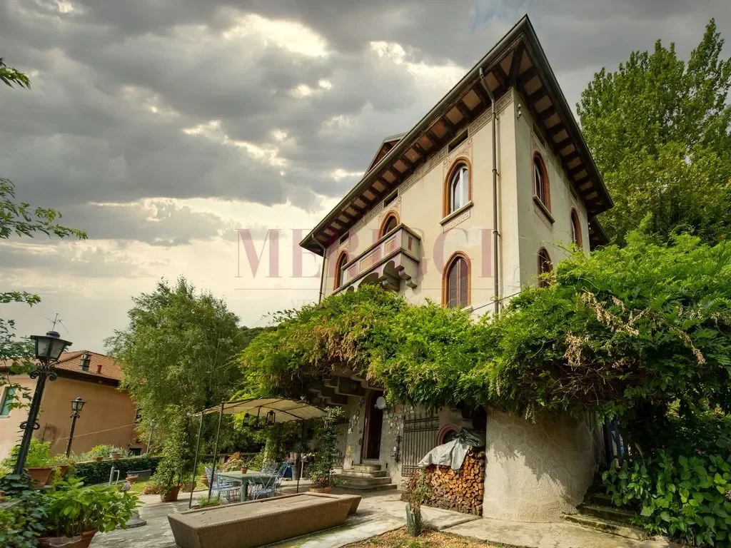 Via Vittorio Veneto, Airuno, Lombardy, Italy. - Photo 7