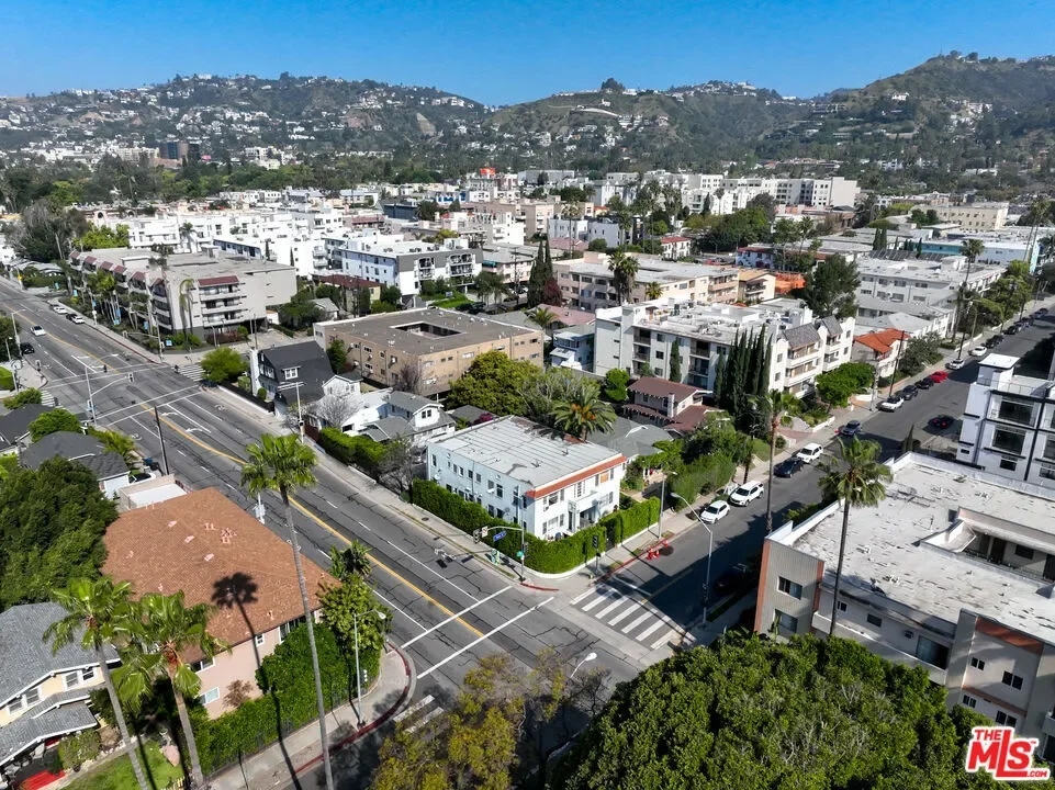 7401 Fountain Avenue, Los Angeles, California, United States. - Photo 3