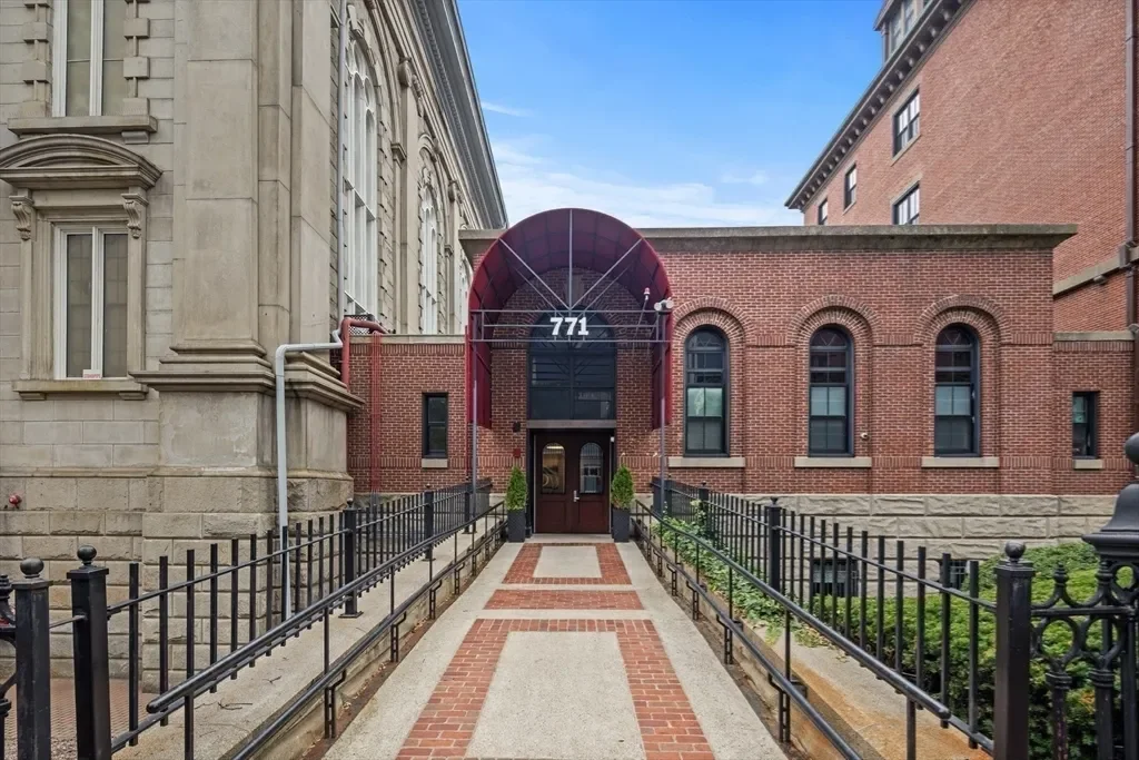 771 Harrison Ave, Boston, Massachusetts, United States. - Photo 18