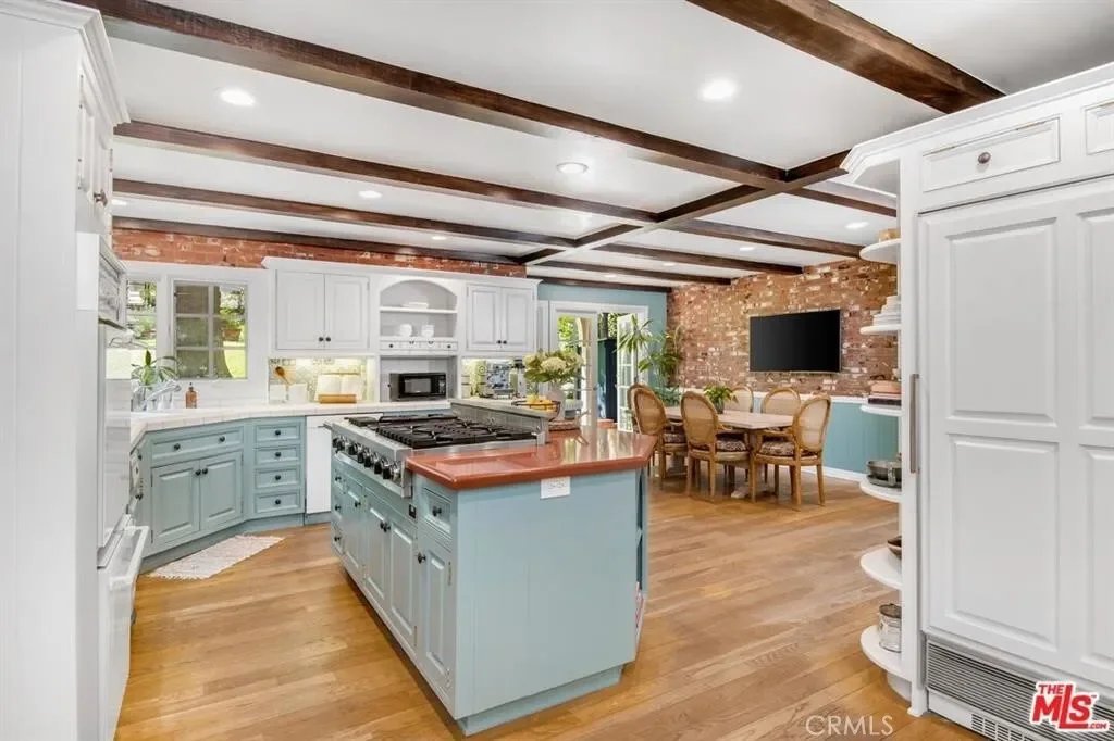 5255 ROUND MEADOW Road, Hidden Hills, California, United States. - Photo 16
