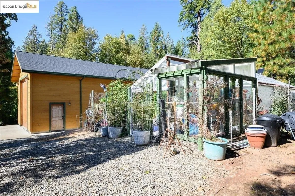 19800 Six Point Ct, Twain Harte, CA 95383, Twain Harte, California, United States. - Photo 33