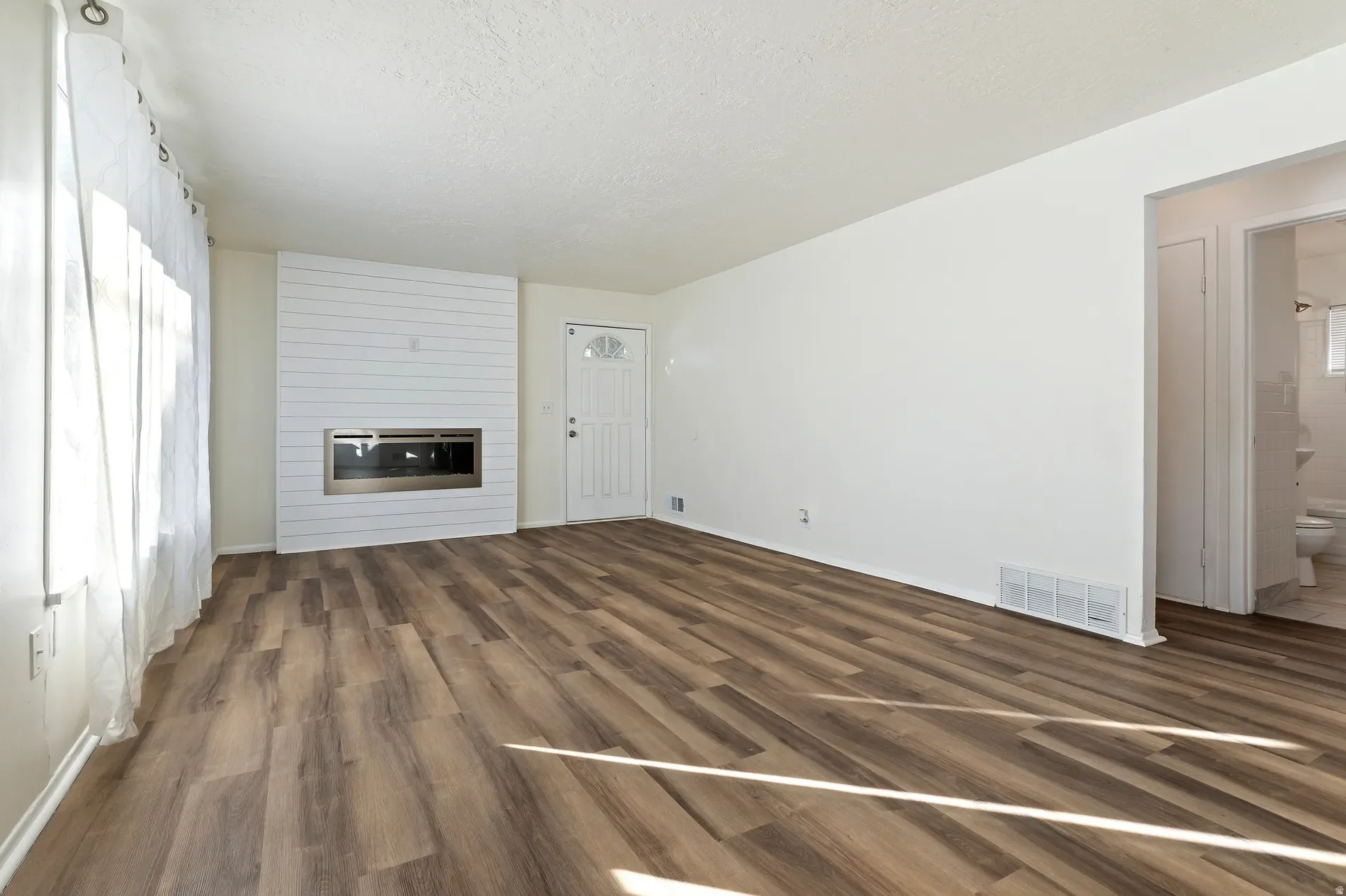 Gallery photo 12