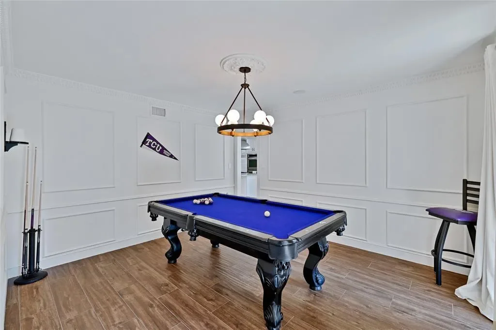Gallery photo 6
