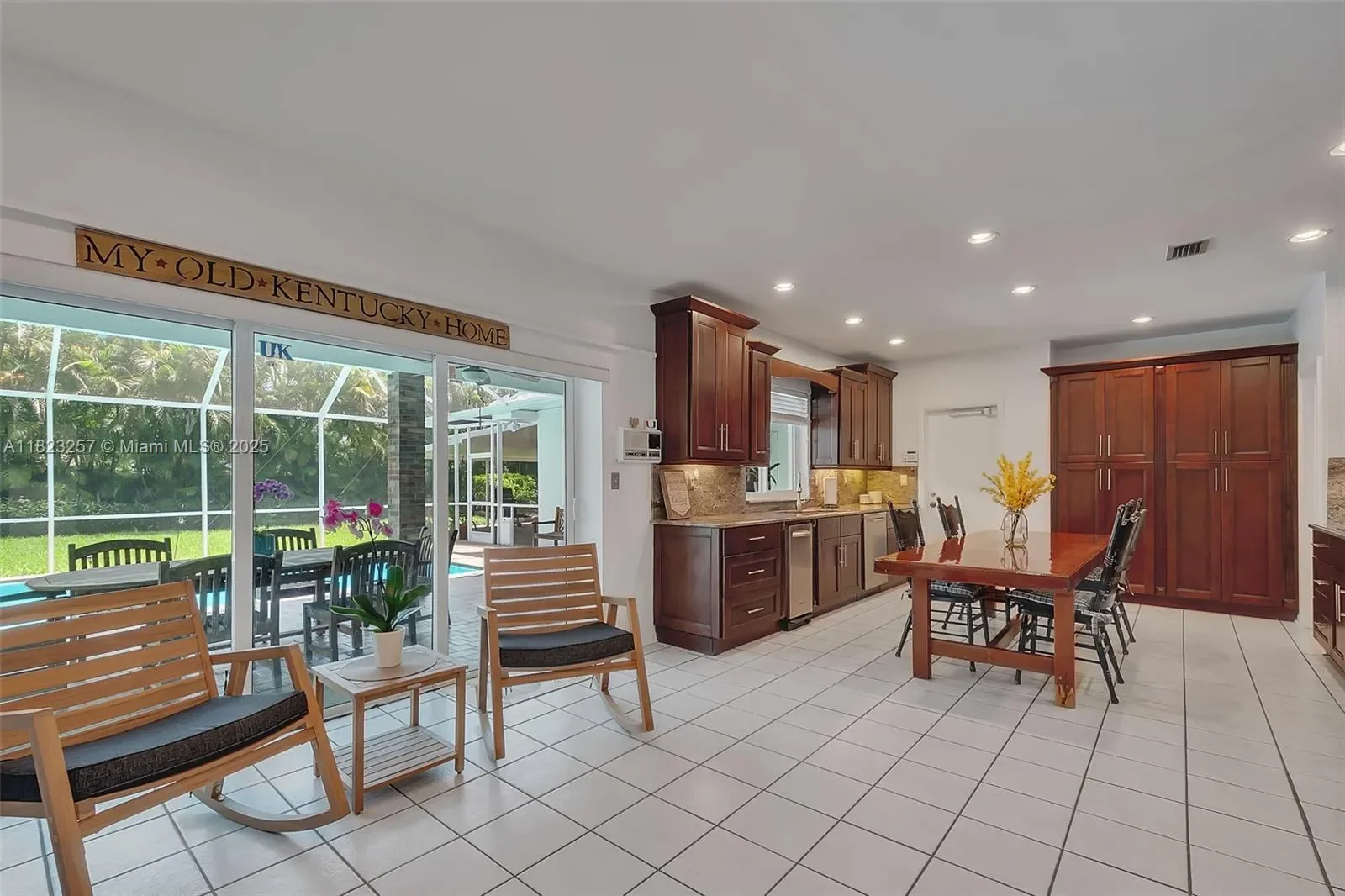 7340 SW 123rd Ter, Coral Gables, Florida, United States. - Photo 7