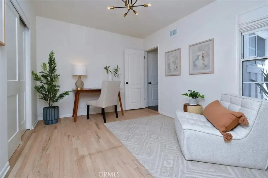 12614 Morrison, Los Angeles, California, United States. - Photo 16