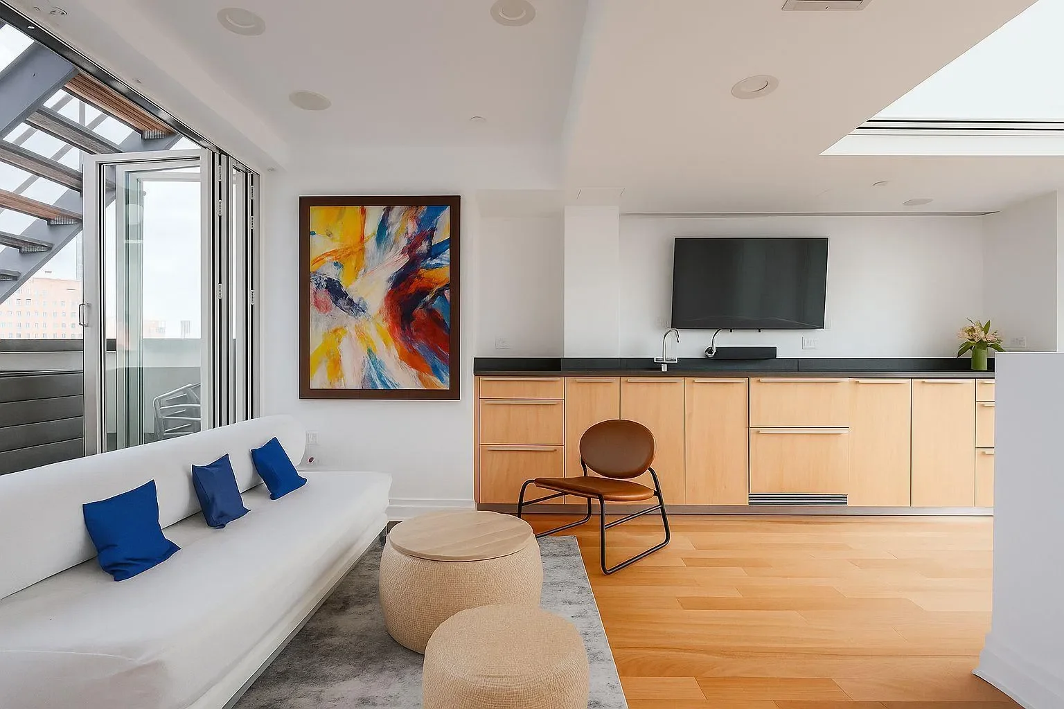 LOFT 14, 135 W 14TH ST, New York, New York, United States. - Photo 9