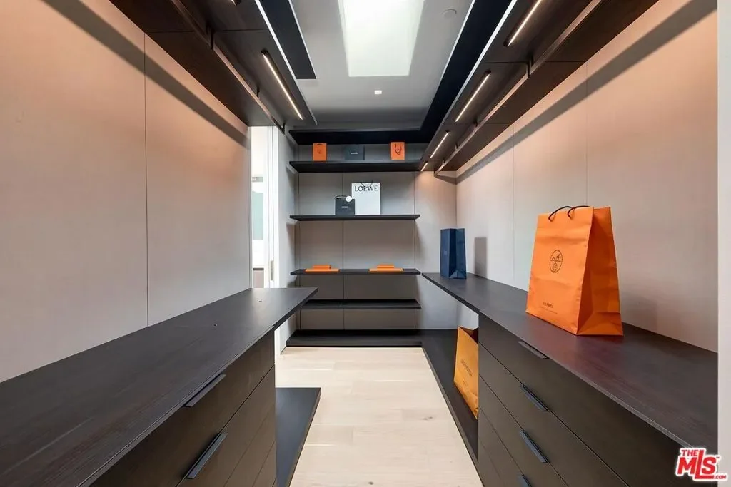 2831 Malcolm Avenue, Los Angeles, California, United States. - Photo 49