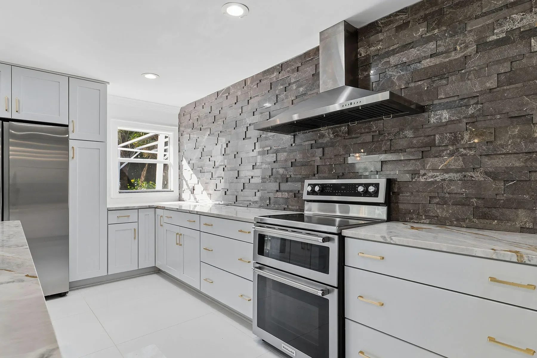 3630 S Beach Drive, Tampa, FL 33629, Tampa, Florida, United States. - Photo 15