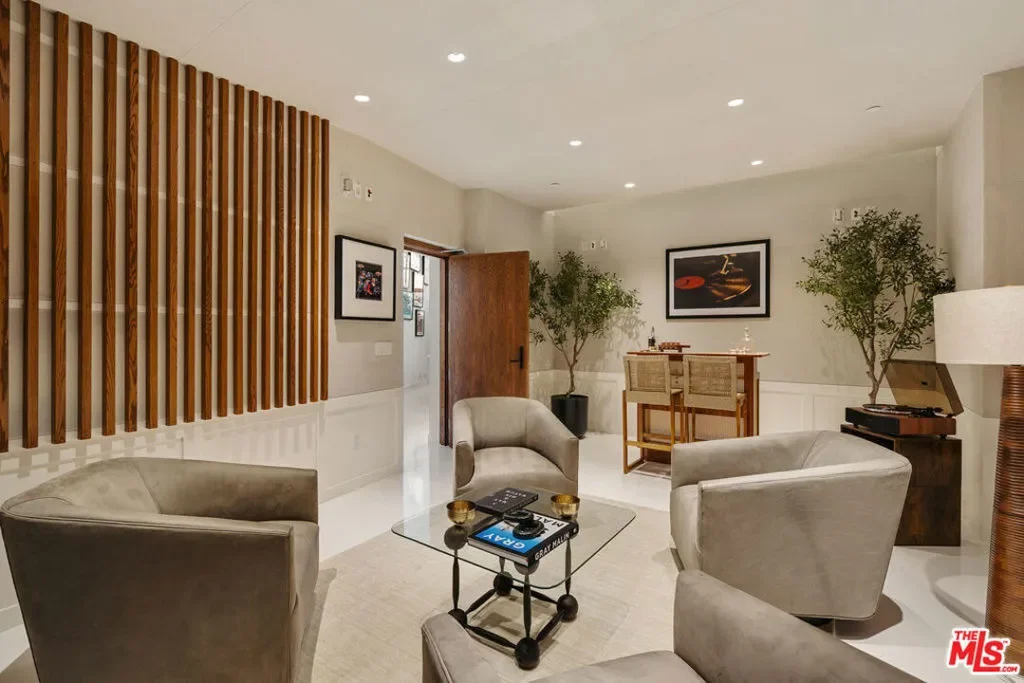 500 Molino Street 101, Los Angeles, California, United States. - Photo 16