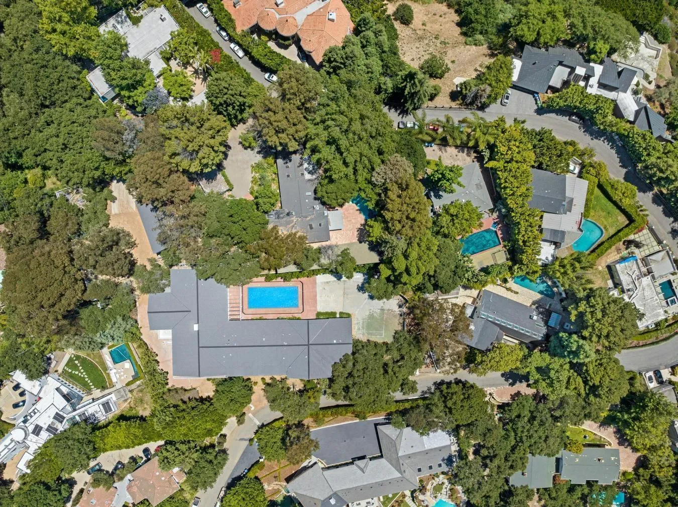 9669 Oak Pass Road, Beverly Hills, California, United States. - Photo 4