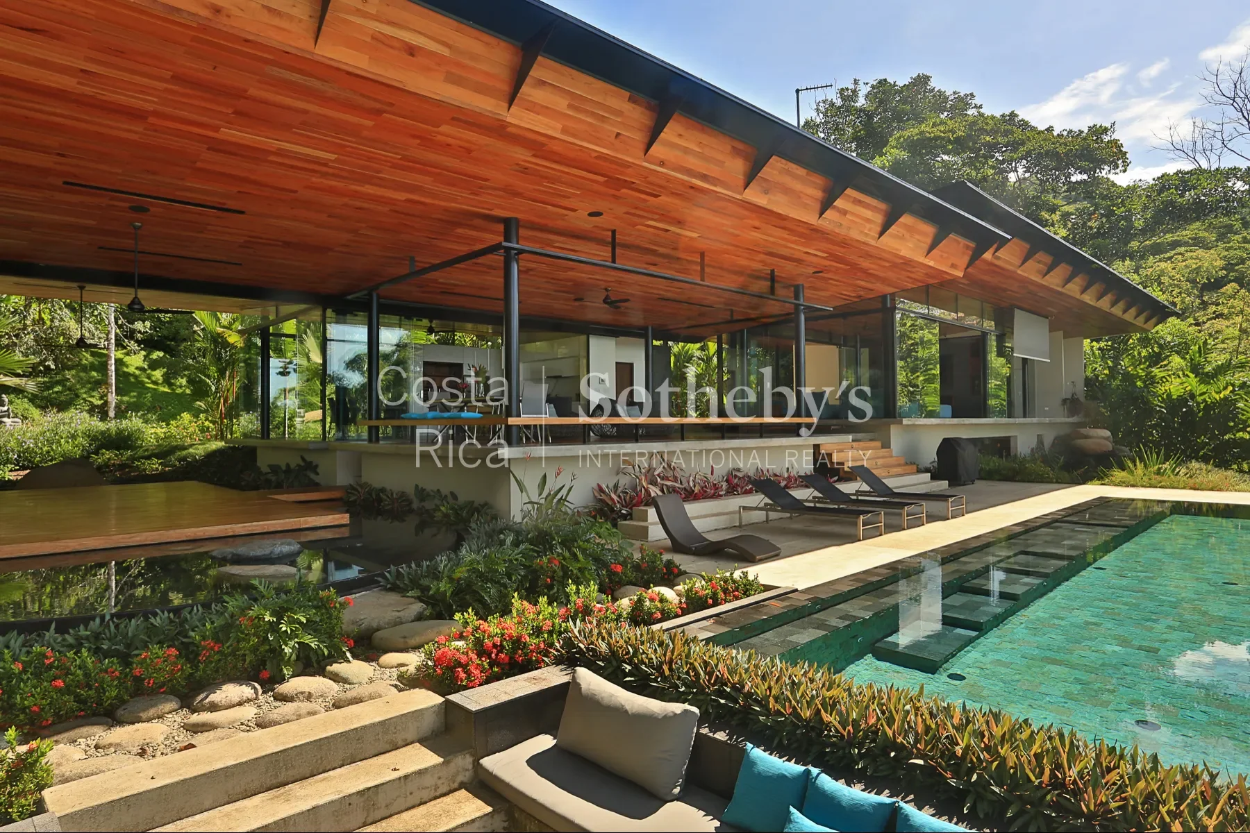 Gallery photo 4