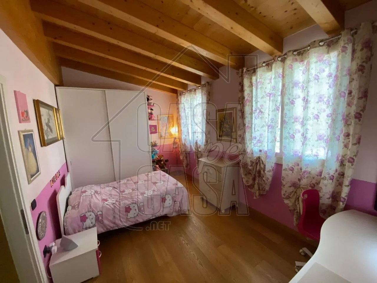 Gallery photo 12