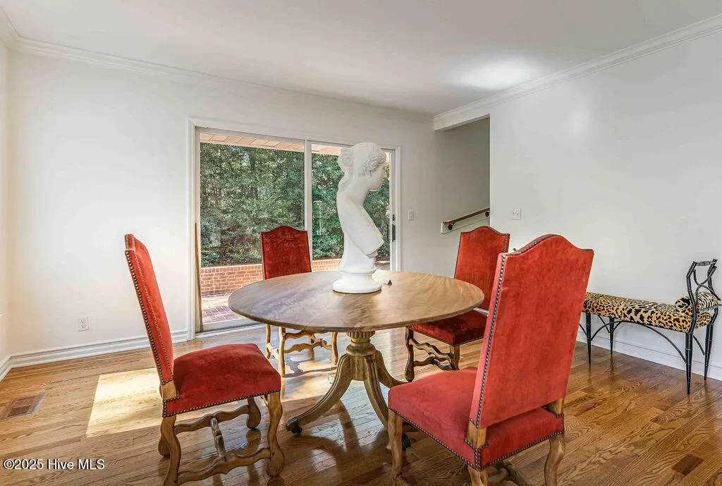 Gallery photo 11