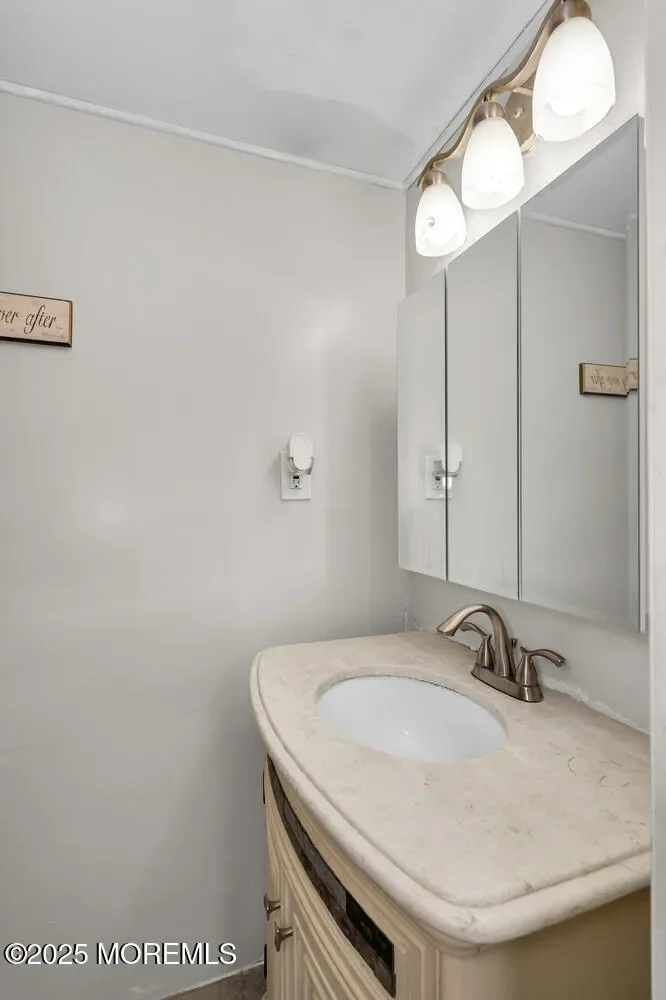 3 Lisa Drive, Hazlet, NJ 07730, Hazlet, New Jersey, United States. - Photo 13