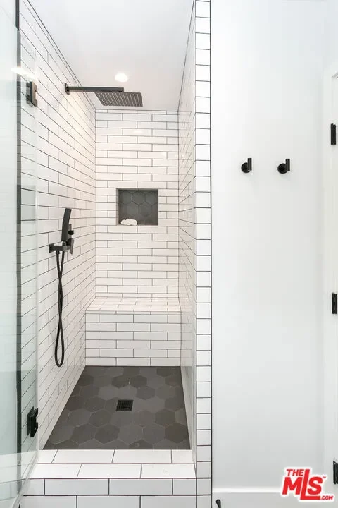 732 N Cherokee Avenue, Los Angeles, California, United States. - Photo 12
