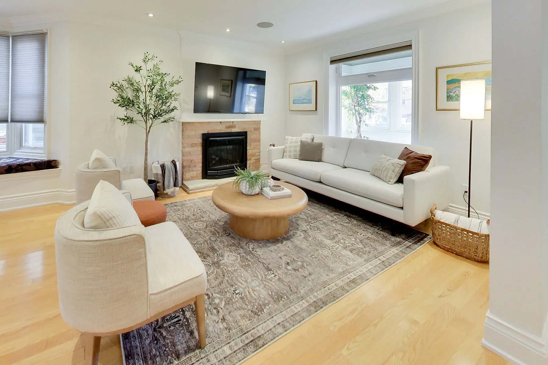 Gallery photo 10