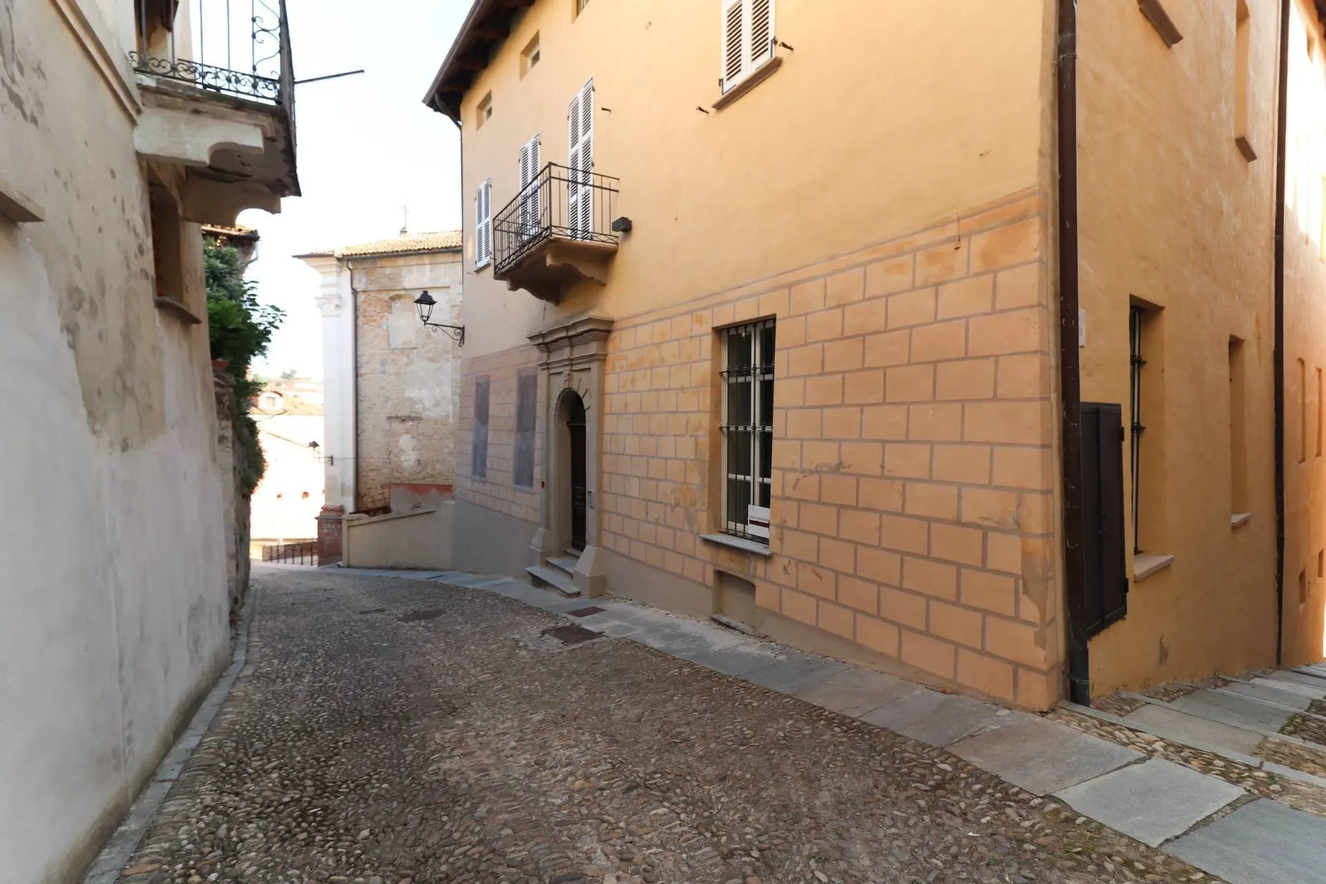 Via S. Marzano, Costigliole d'Asti, Piedmont, Italy. - Photo 6
