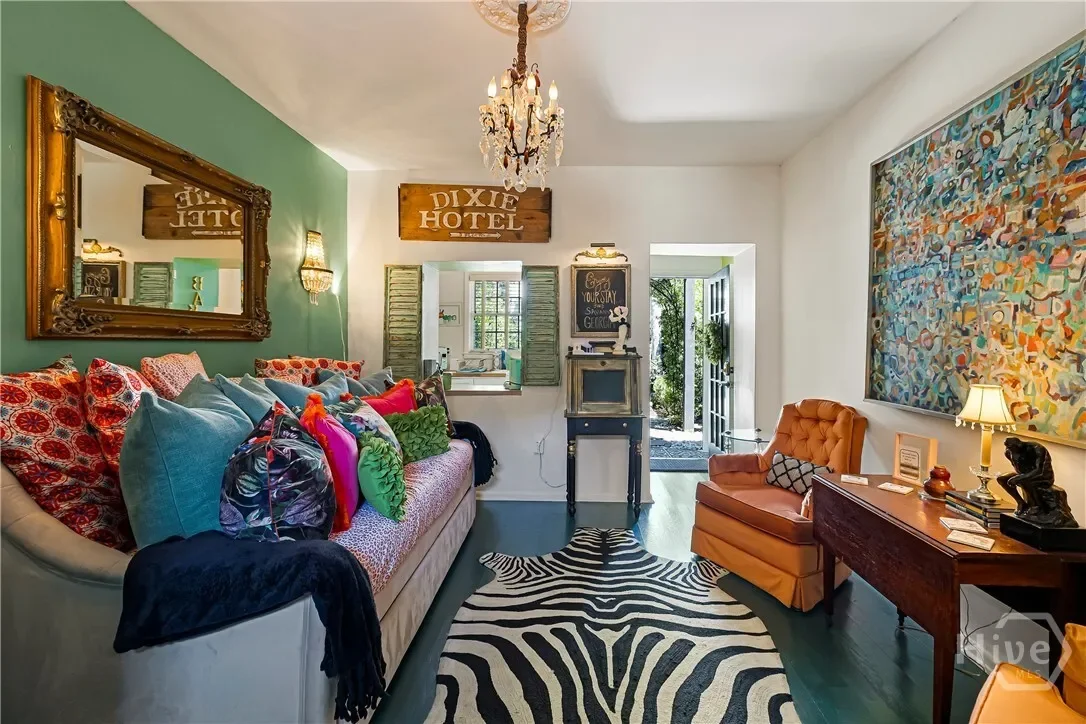 407 E Jones Street, Savannah, Georgia, United States. - Photo 30